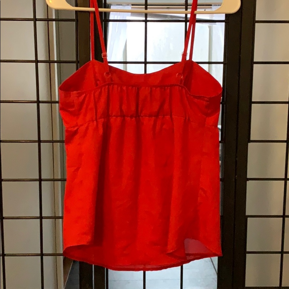 Red top - Picture 4 of 4